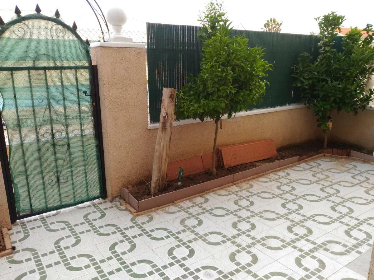 Apartement à La Mata Torrevieja Exterior foto